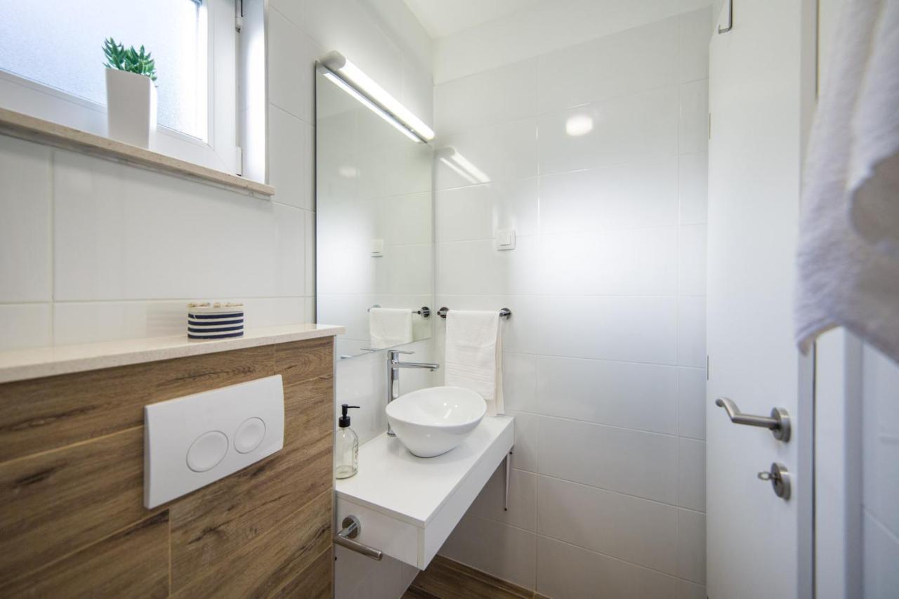 Camping Homes Grot Gradac (Split-Dalmatia) Exterior foto