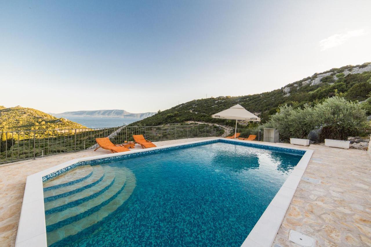 Camping Homes Grot Gradac (Split-Dalmatia) Exterior foto