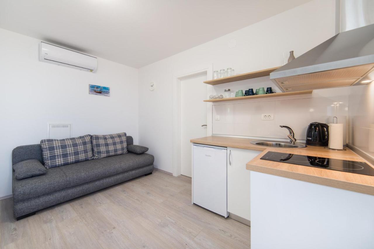 Camping Homes Grot Gradac (Split-Dalmatia) Exterior foto