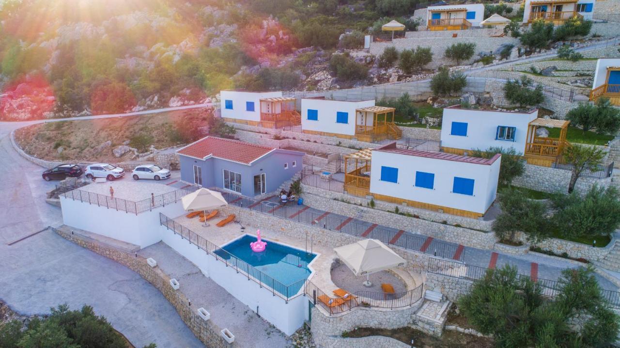 Camping Homes Grot Gradac (Split-Dalmatia) Exterior foto