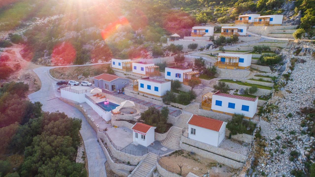 Camping Homes Grot Gradac (Split-Dalmatia) Exterior foto