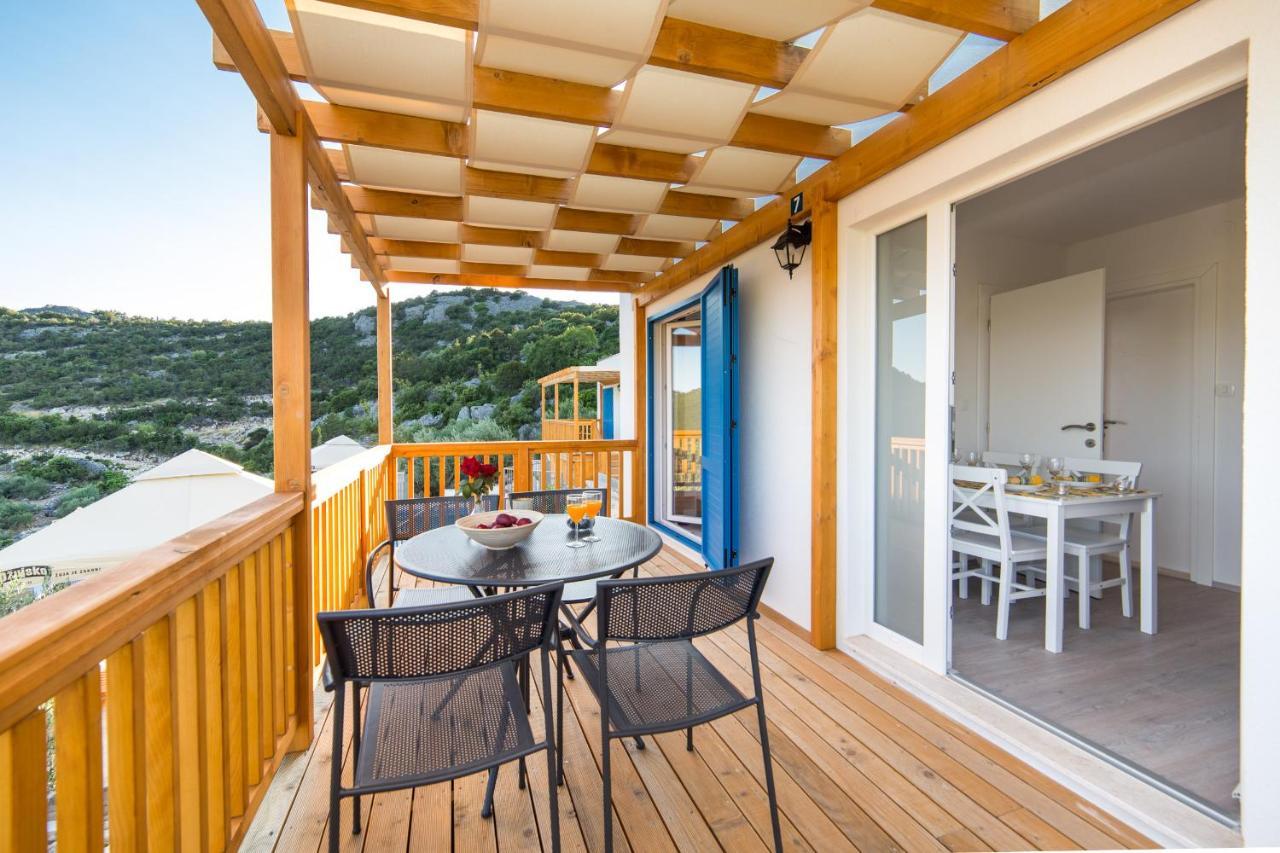 Camping Homes Grot Gradac (Split-Dalmatia) Exterior foto